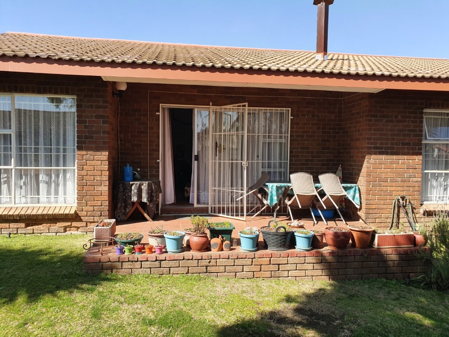 To Let 3 Bedroom Property for Rent in Panorama Free State